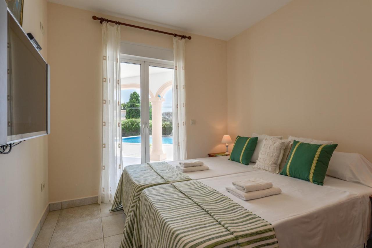 Villas Guzman - Acacias Беніса Екстер'єр фото